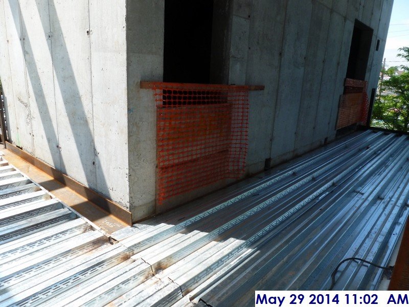 Installed safety nets at Elev. 4-Stair -2 2nd Floor Facing South-West (800x600)